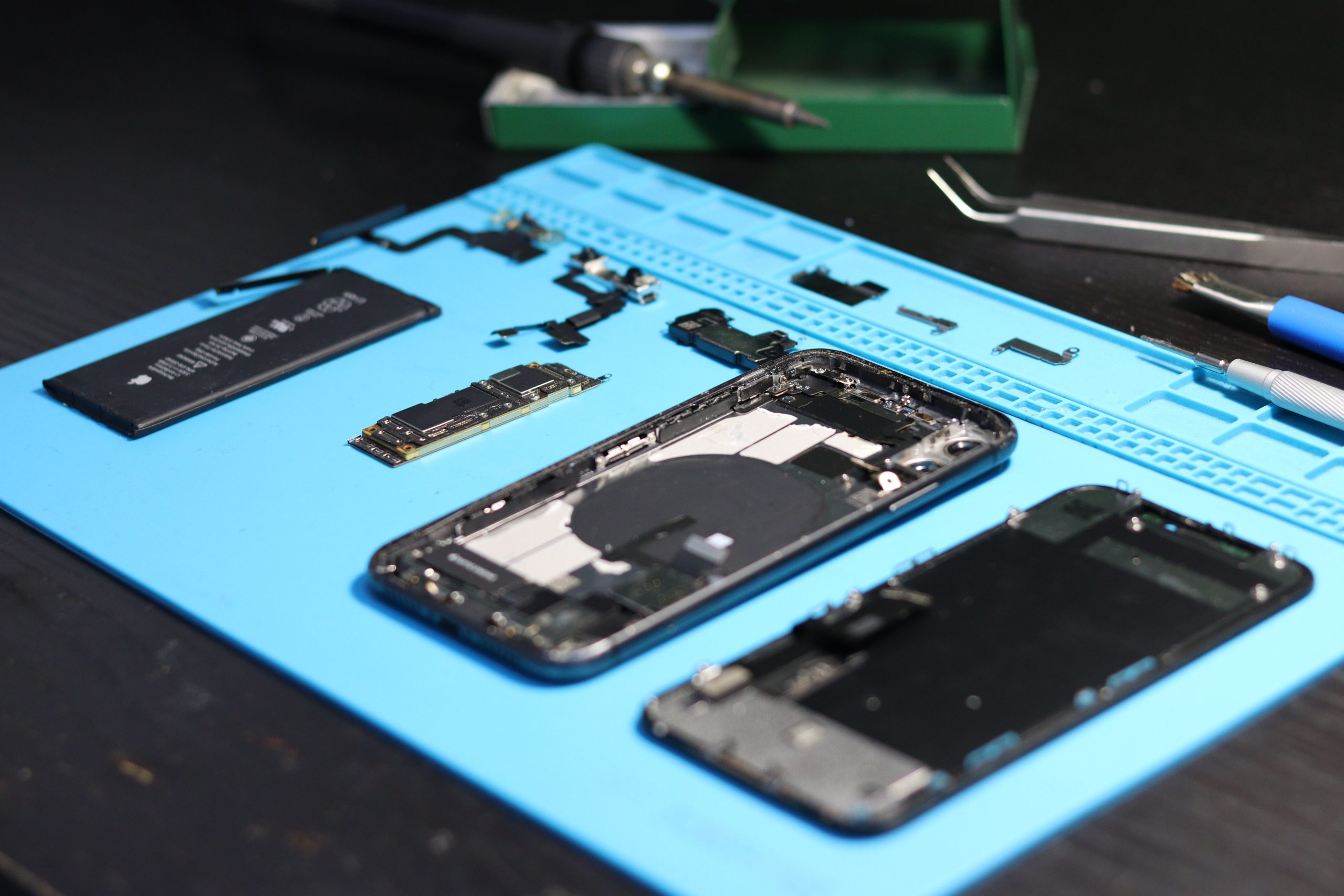 all phone repair Denver, cell phone repair Aurora, Samsung Galaxy fix Lakewood, iPhone repair near me, smartphone service Colorado, iplaynfix